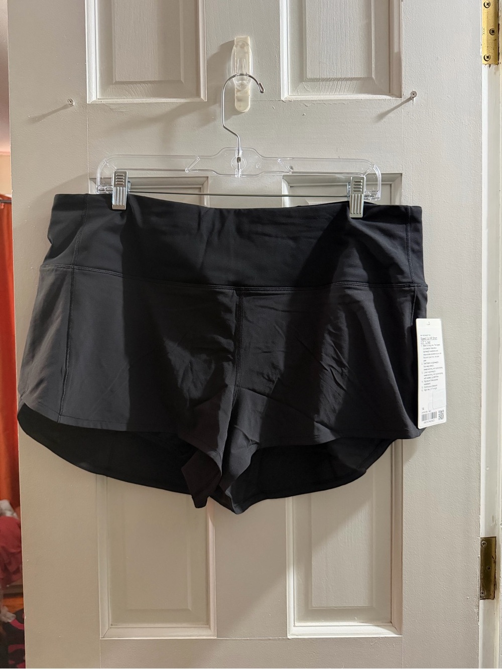 Lululemon Women’s Black Shorts - Size 14